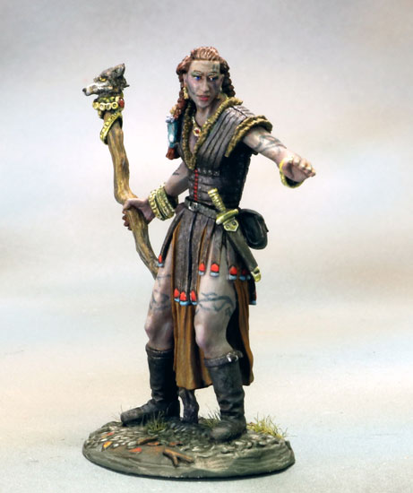 Female Half Giant Shaman with Staff | Dark Sword Miniatures